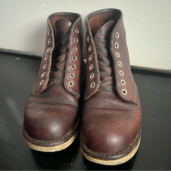 Ladies Red Wing Brown Round Toe Boots - Picture 1 of 6